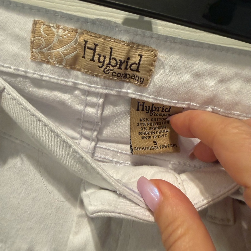 💙🔥💜 Hybrid & Co White Jeans Size 5 | Mid Rise Stretch Denim | Clean Classic - Picture 2 of 4